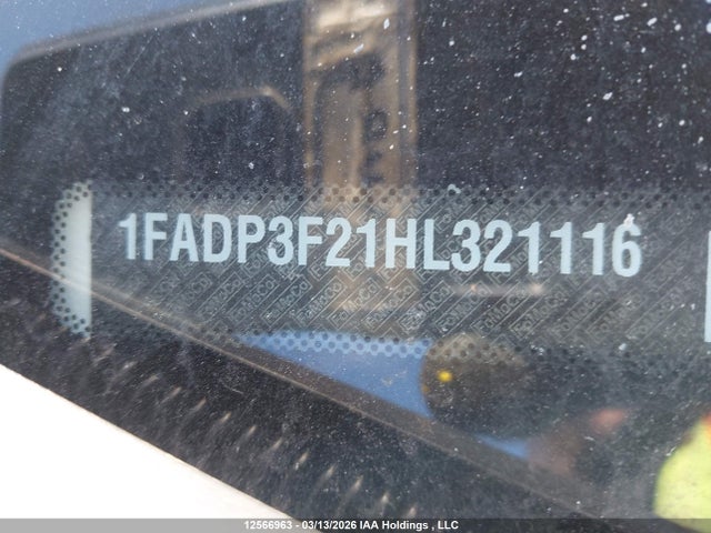 1FADP3F21HL321116 Ford FOCUS SE