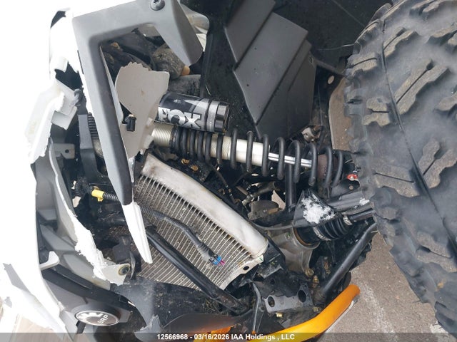 3JBMXAX42SJ000128 Can-Am Renegade X Xc 1000r