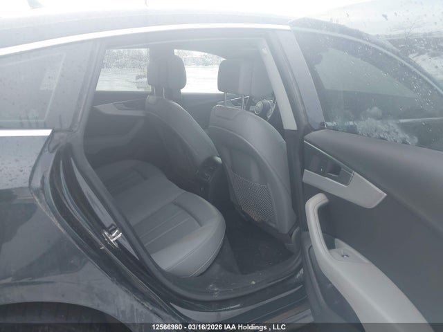 12566980 :رقم المزاد ، WAUBNCF58JA080218 vin ، 2018 Audi A5 Premium Plus مزاد بيع