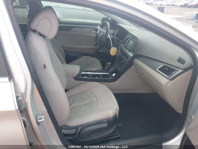 5NPE24AF7FH207135 Hyundai SONATA SE
