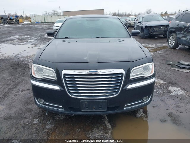 Chrysler 300 Touring 2014 2C3CCAAG8EH150905 Image 12