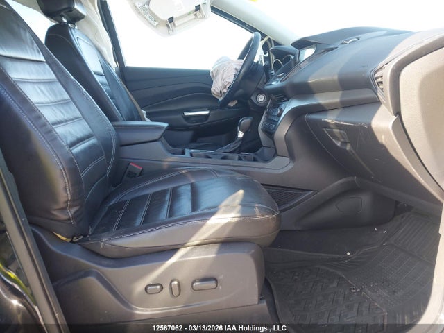 1FMCU9GD3HUE77925 Ford ESCAPE SE
