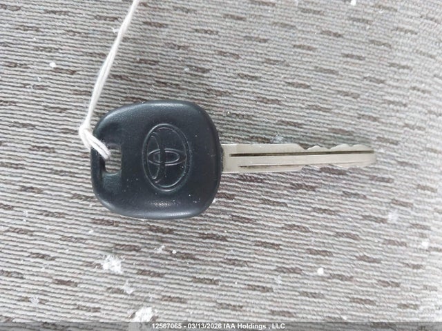 12567065 :رقم المزاد ، 4T1BE32K44U818626 vin ، 2004 Toyota Camry Le/se/xle مزاد بيع