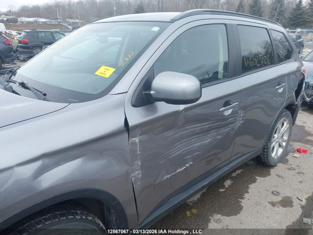 Продаж на аукціоні авто 2015 Mitsubishi Outlander Es, vin: JA4AZ2A3XFZ602725, номер лоту: 12567067