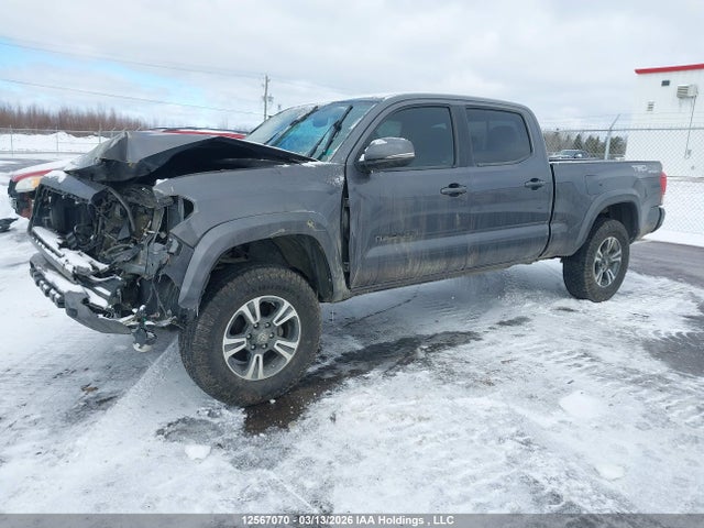 5TFDZ5BN8JX034421 Toyota Tacoma Sr5