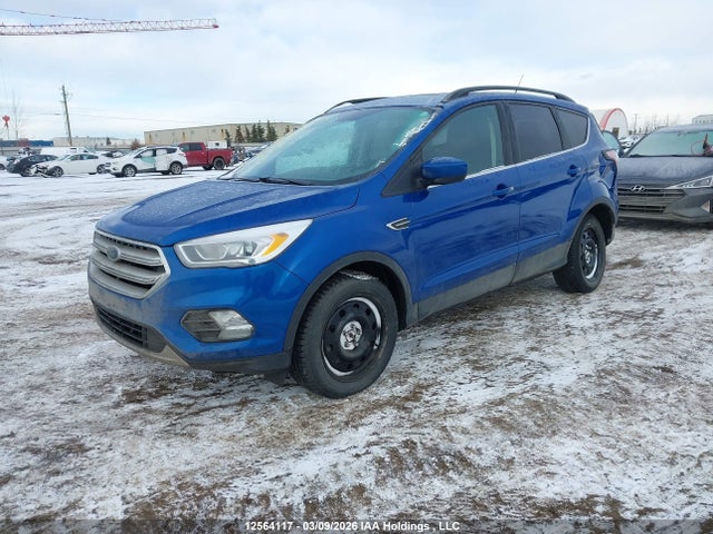 12564117 :رقم المزاد ، 1FMCU9HD0JUC82627 vin ، 2018 Ford Escape Sel مزاد بيع