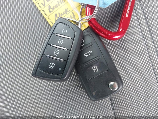 2017 Volkswagen Beetle 1.8 Tsi Dune მანქანა იყიდება აუქციონზე, vin: 3VWS17AT7HM622320, აუქციონის ნომერი: 12567093