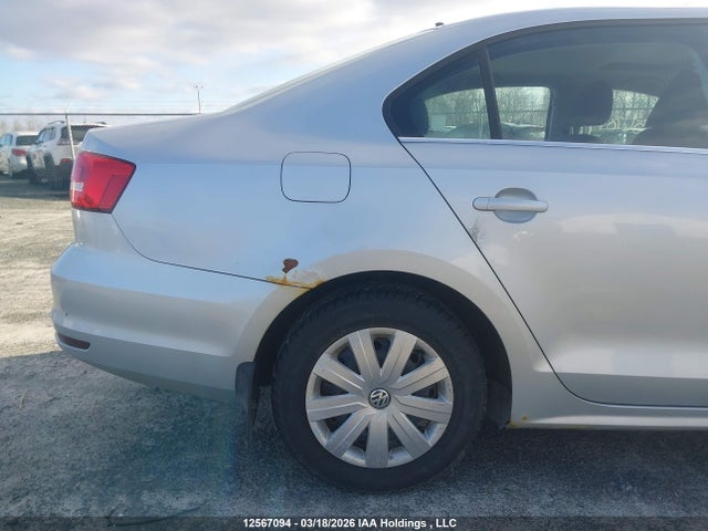 3VWD07AJ6FM255644 Volkswagen Jetta 1.8 Tsi Comfortline/1.8 Tsi Trendline+