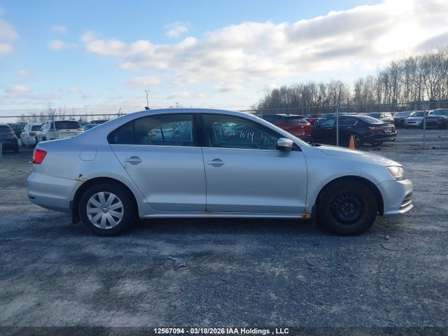 3VWD07AJ6FM255644 Volkswagen Jetta 1.8 Tsi Comfortline/1.8 Tsi Trendline+