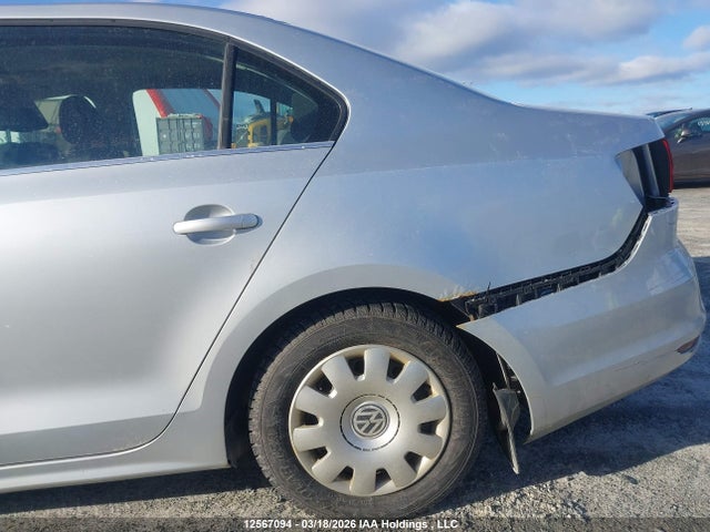 3VWD07AJ6FM255644 Volkswagen Jetta 1.8 Tsi Comfortline/1.8 Tsi Trendline+