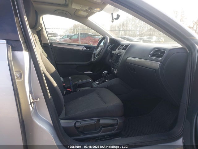 3VWD07AJ6FM255644 Volkswagen Jetta 1.8 Tsi Comfortline/1.8 Tsi Trendline+