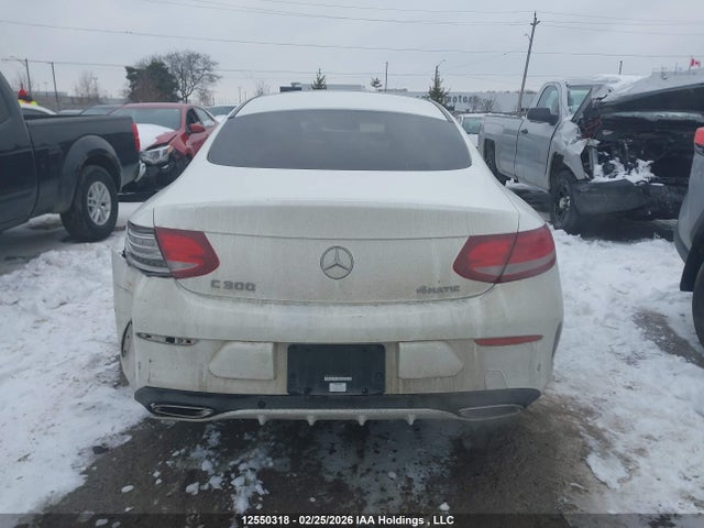 WDDWJ4KB5HF493167 Mercedes-Benz C 300 4matic