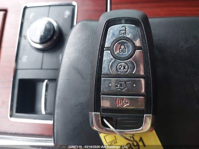5LMJJ2LT4MEL14366 Lincoln Navigator Reserve