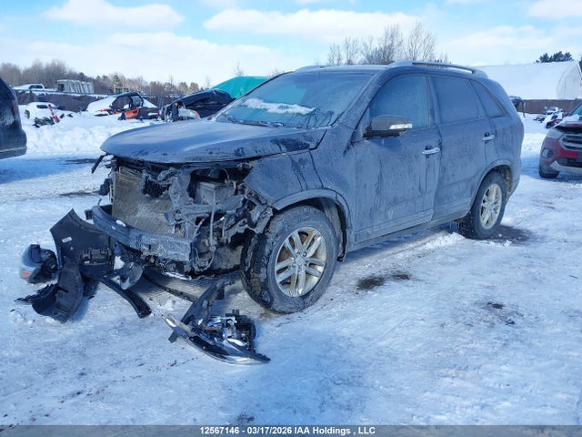 KIA SORENTO LX 2015 5XYKT3A66FG572388 Image 2