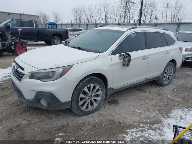 2018 Subaru Legacy Outback მანქანა იყიდება აუქციონზე, vin: 4S4BSFTC6J3375494, აუქციონის ნომერი: 12567161