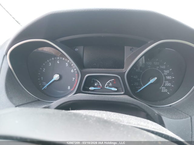 1FADP3K22JL290289 Ford FOCUS SE