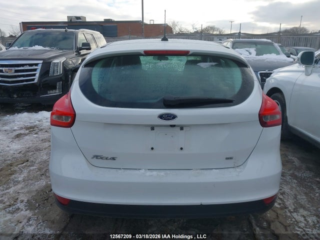 1FADP3K22JL290289 Ford FOCUS SE