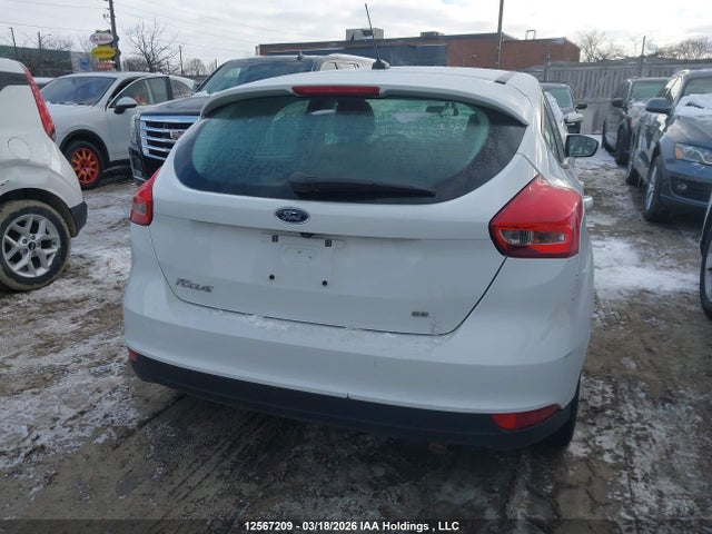1FADP3K22JL290289 Ford FOCUS SE
