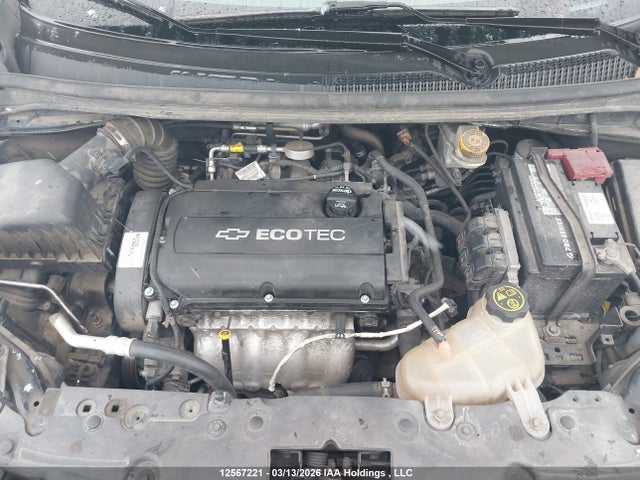 1G1JC6SH0F4125950 Chevrolet SONIC LT