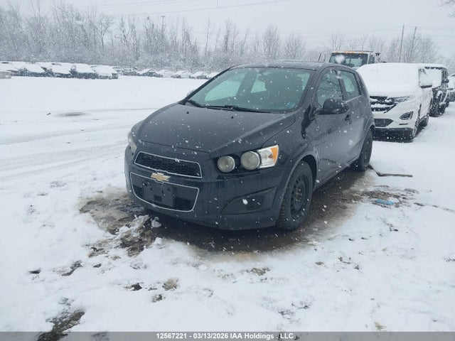 1G1JC6SH0F4125950 Chevrolet SONIC LT