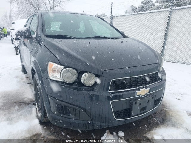 1G1JC6SH0F4125950 Chevrolet SONIC LT