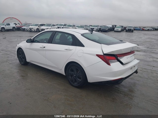 KMHLM4AG3PU574272 Hyundai ELANTRA SEL