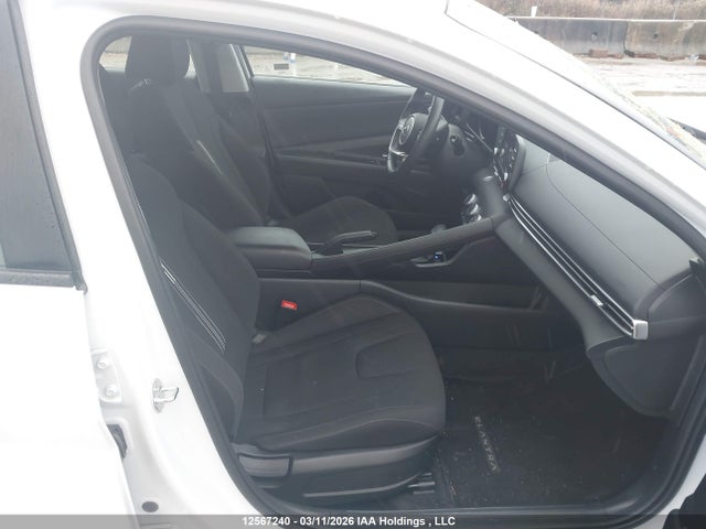 KMHLM4AG3PU574272 Hyundai ELANTRA SEL