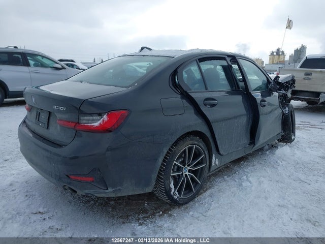 WBA5R7C59KAJ85428 BMW 330XI