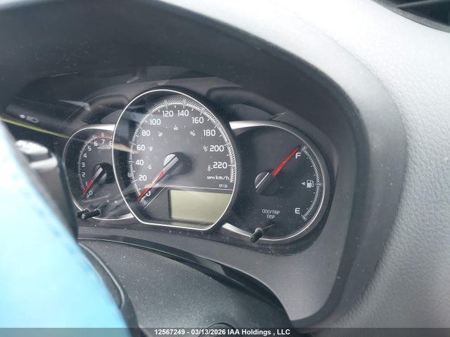 VNKKTUD38HA084349 Toyota YARIS LE