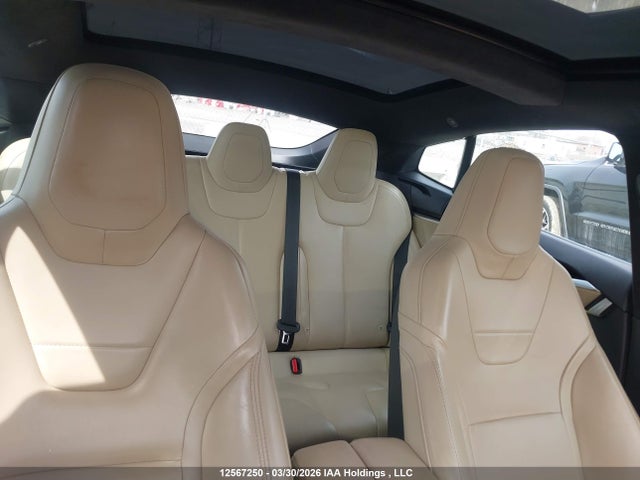 Продажа на аукционе авто 2015 Tesla Model S 70d/85d/p85d, vin: 5YJSA1E28FF119706, номер лота: 12567250