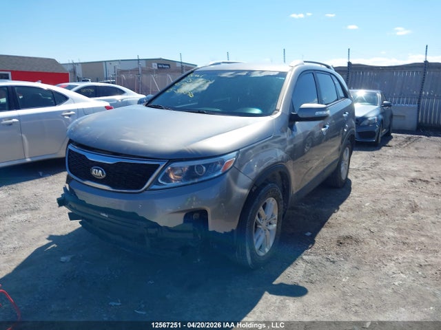 5XYKT3A66FG619550 KIA Sorento