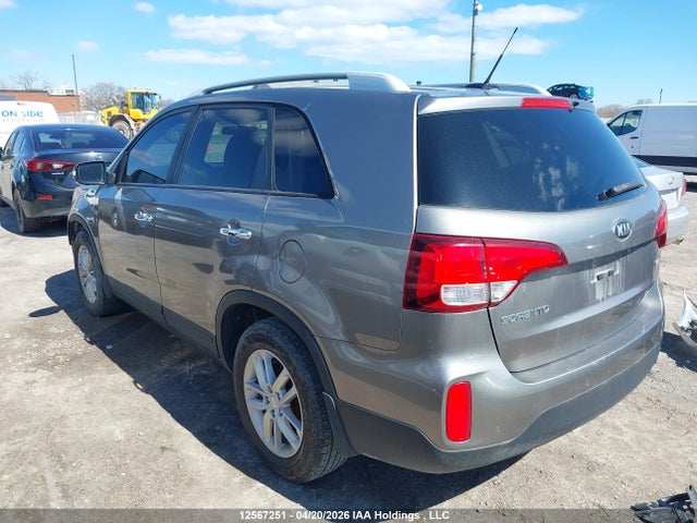 5XYKT3A66FG619550 KIA Sorento