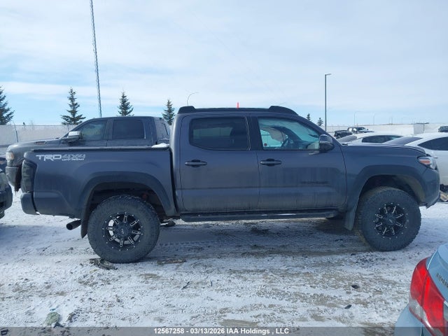 2022 Toyota Tacoma Double Cab/sr/sr5/trd Sport/trd Off Road/trd Pro მანქანა იყიდება აუქციონზე, vin: 3TYCZ5AN0NT093735, აუქციონის ნომერი: 12567258