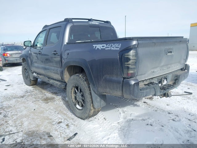 2022 Toyota Tacoma Double Cab/sr/sr5/trd Sport/trd Off Road/trd Pro მანქანა იყიდება აუქციონზე, vin: 3TYCZ5AN0NT093735, აუქციონის ნომერი: 12567258