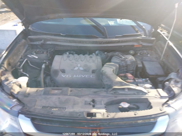 JA4JZ3AX9JZ606850 Mitsubishi Outlander Se/sel