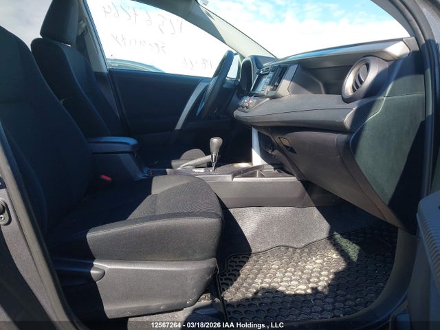 Продажа на аукционе авто 2015 Toyota Rav4 Le, vin: 2T3BFREV9FW311558, номер лота: 12567264