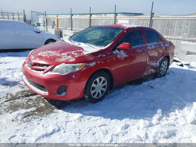 2013 Toyota Corolla Ce მანქანა იყიდება აუქციონზე, vin: 2T1BU4EE6DC981682, აუქციონის ნომერი: 12567309