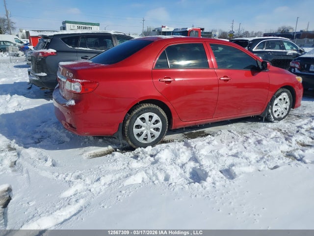 2013 Toyota Corolla Ce მანქანა იყიდება აუქციონზე, vin: 2T1BU4EE6DC981682, აუქციონის ნომერი: 12567309