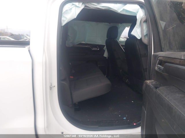 12567348 :رقم المزاد ، 1GCUDEET3NZ611116 vin ، 2022 Chevrolet Silverado 1500 مزاد بيع