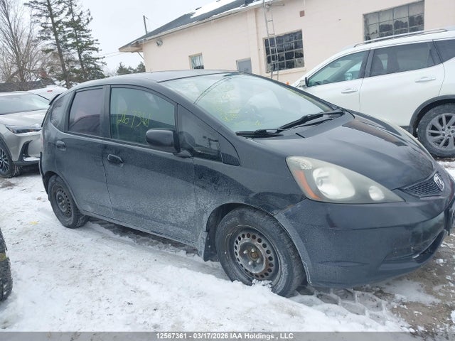 12567361 :رقم المزاد ، LUCGE8H5XC3000732 vin ، 2012 Honda Fit Lx مزاد بيع