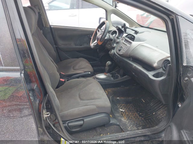 12567361 :رقم المزاد ، LUCGE8H5XC3000732 vin ، 2012 Honda Fit Lx مزاد بيع