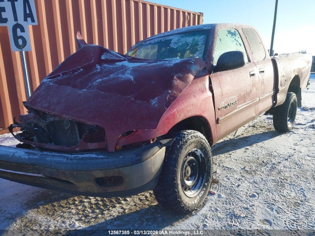 12567385 :رقم المزاد ، 5TBBT4415YS012978 vin ، 2000 Toyota Tundra مزاد بيع