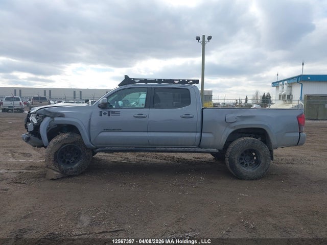 5TFDZ5BN0JX038429 Toyota Tacoma Dbl Cab/sr5/trd Sport/or