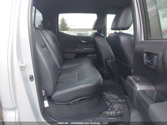 5TFDZ5BN0JX038429 Toyota Tacoma Dbl Cab/sr5/trd Sport/or