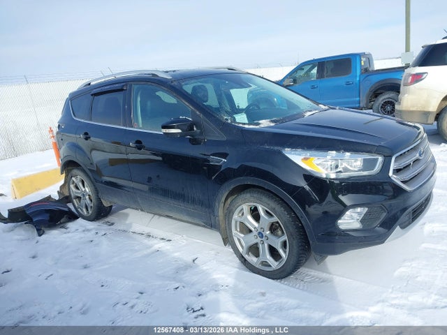 1FMCU9J9XHUD96912 Ford Escape Titanium
