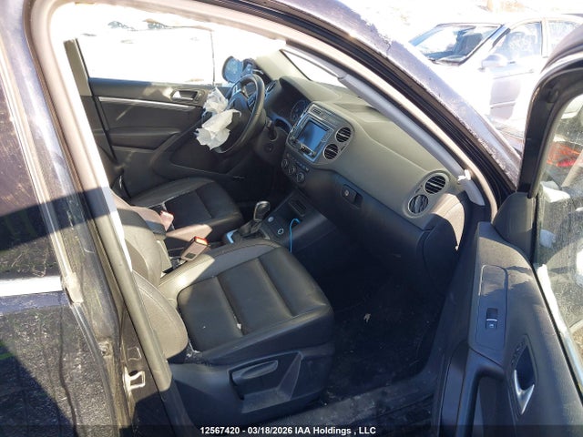 WVGMV7AX9HK034263 Volkswagen Tiguan Comfortline