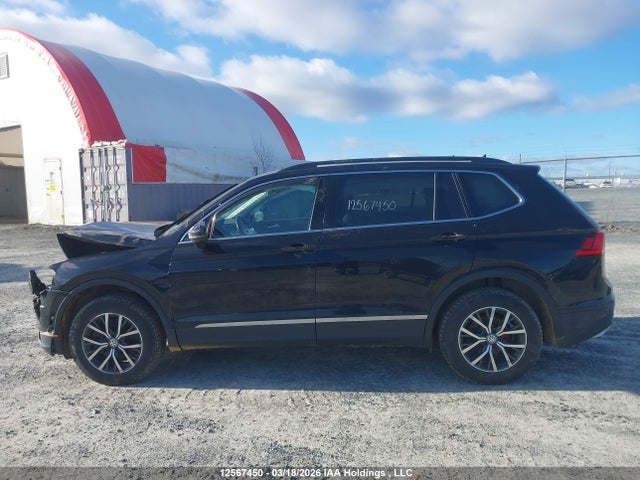 Продажа на аукционе авто 2018 Volkswagen Tiguan Comfortline, vin: 3VV2B7AX2JM197986, номер лота: 12567450