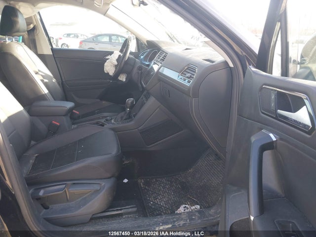 Продажа на аукционе авто 2018 Volkswagen Tiguan Comfortline, vin: 3VV2B7AX2JM197986, номер лота: 12567450