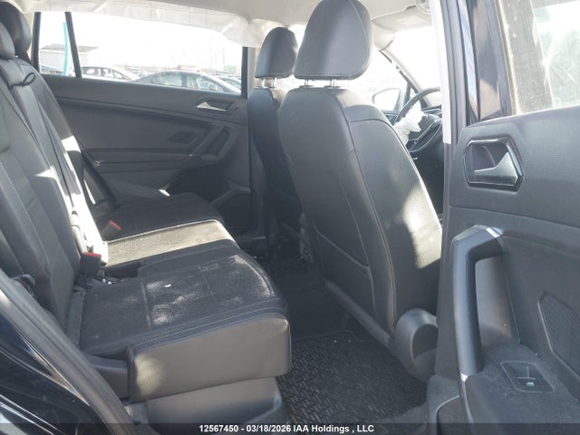 Продажа на аукционе авто 2018 Volkswagen Tiguan Comfortline, vin: 3VV2B7AX2JM197986, номер лота: 12567450