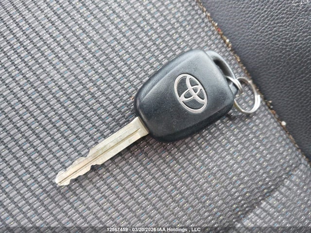 2T1BURHE6HC854137 Toyota COROLLA SE